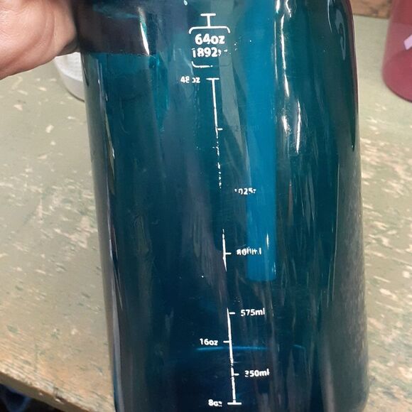 Bundle of 4 water tumblers - Picture 5 of 11